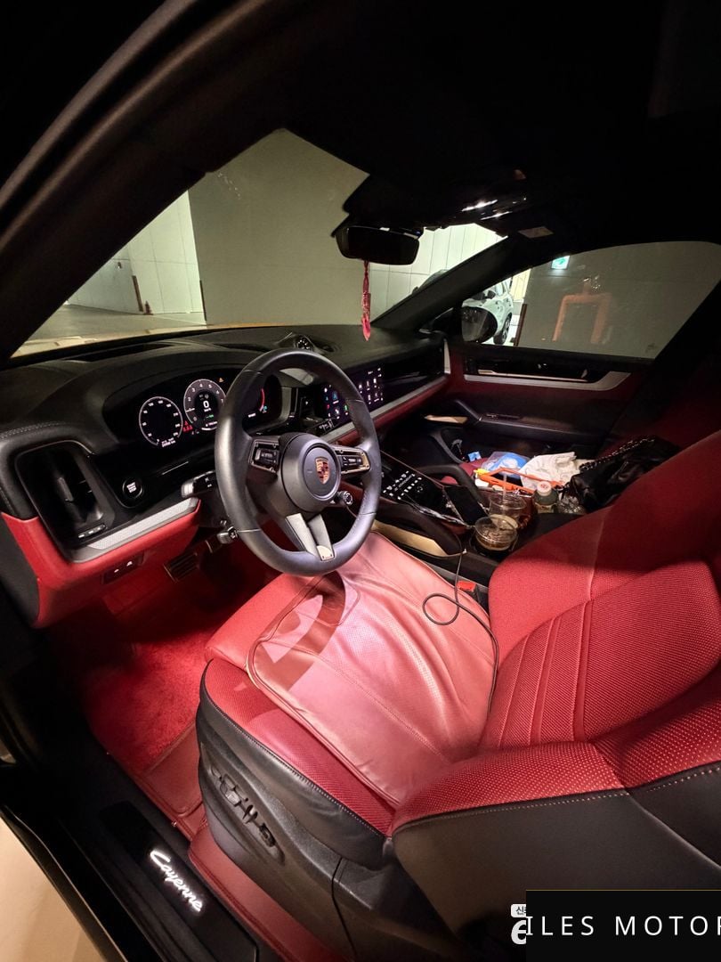 Porsche Cayenne 2025 — миниатюра 8