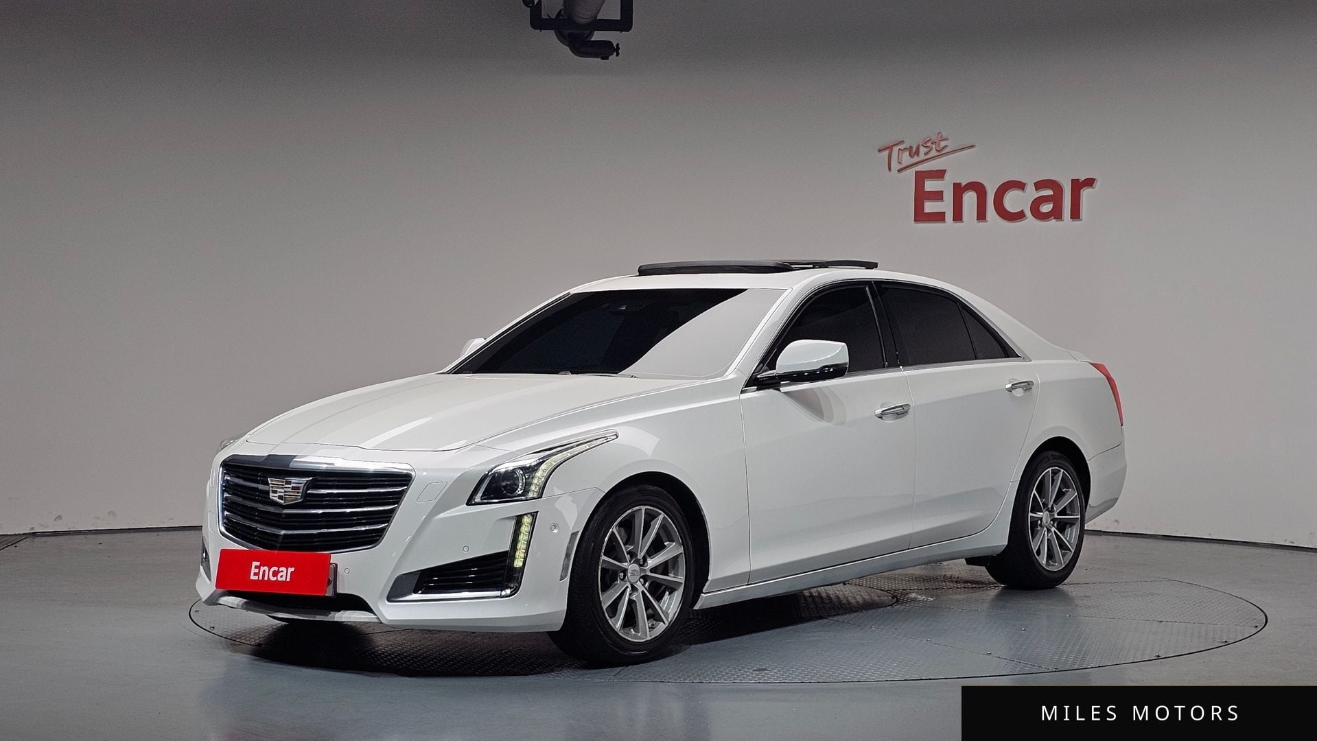Cadillac CTS 2017 — фото 1 из 12