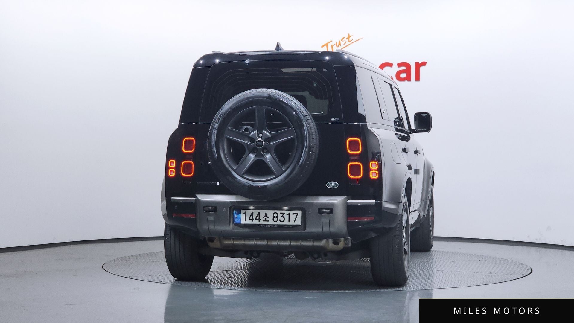 Land Rover Defender 2022 — миниатюра 4
