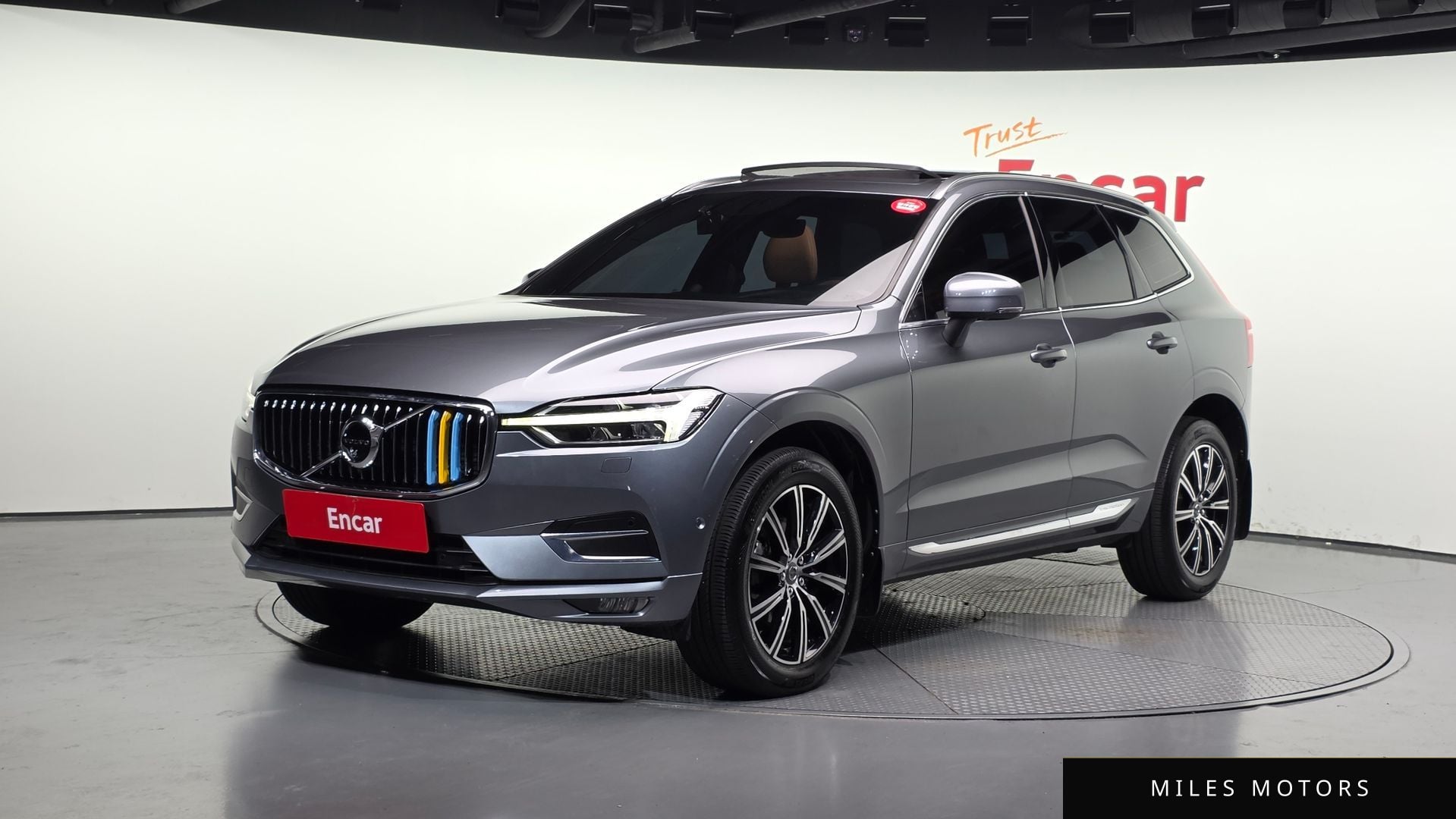 Volvo XC60 2018 — фото 1 из 12