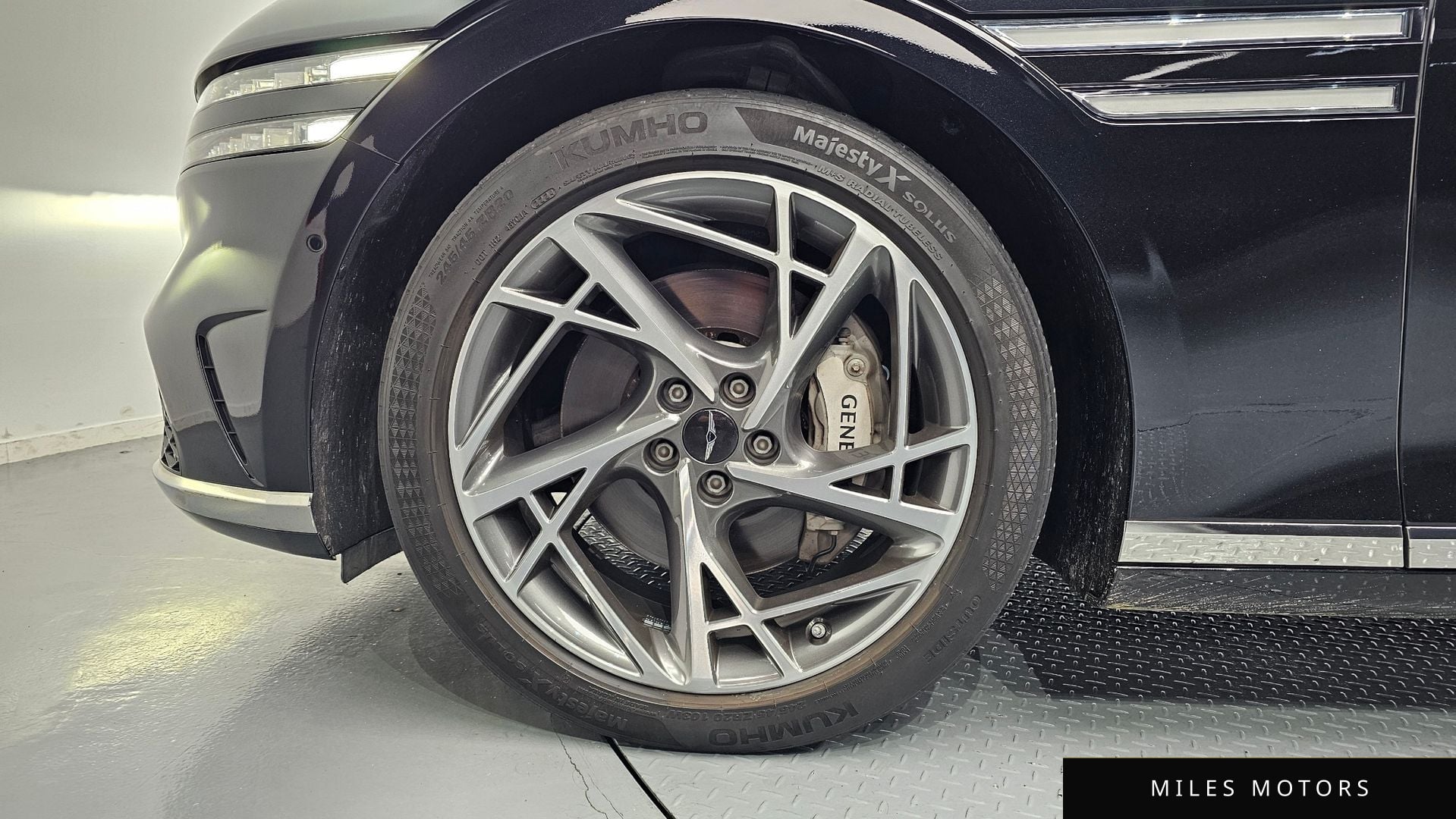 Genesis G90 (RS4) 2022 — миниатюра 5