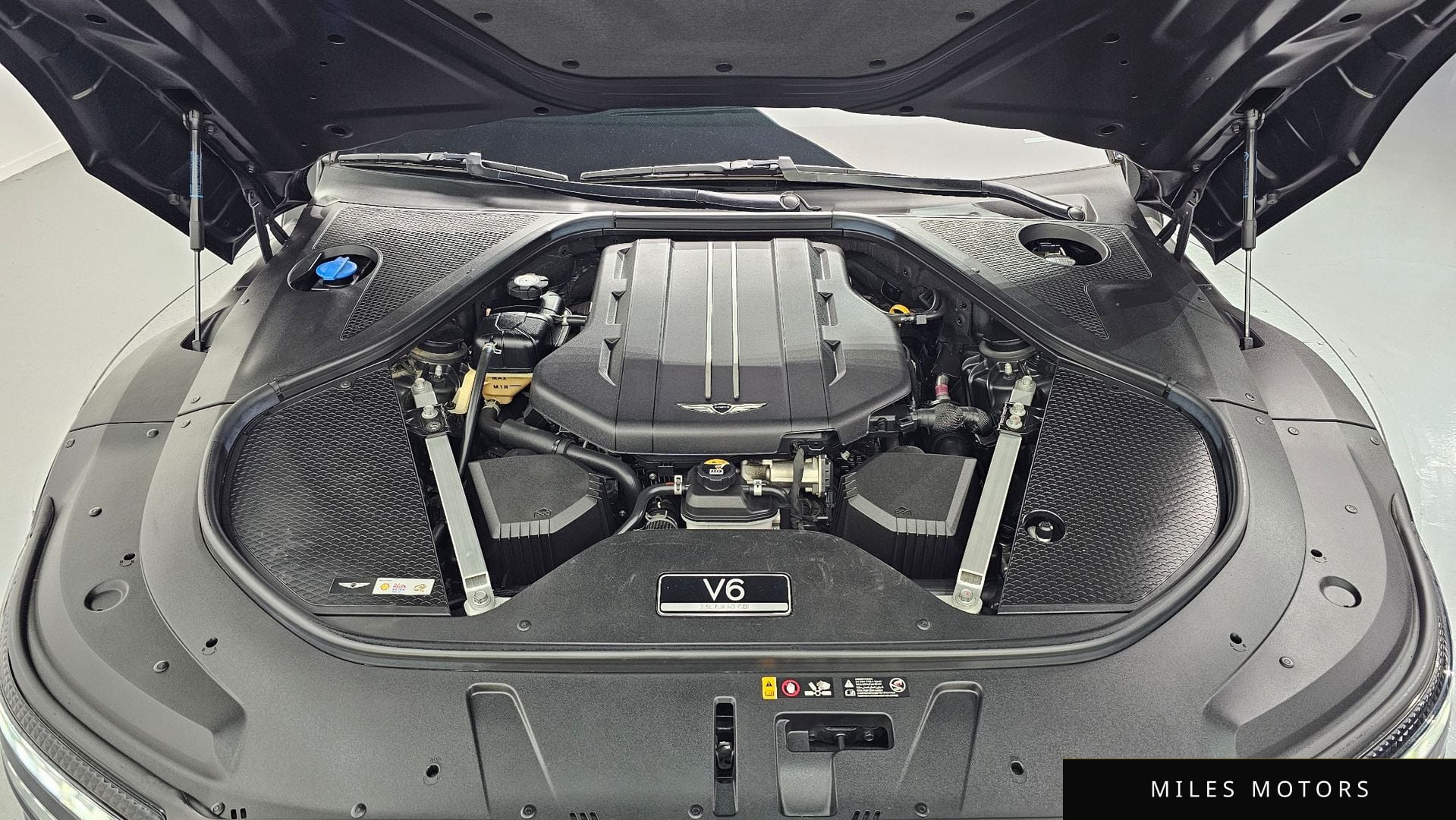 Genesis G90 (RS4) 2022 — миниатюра 6