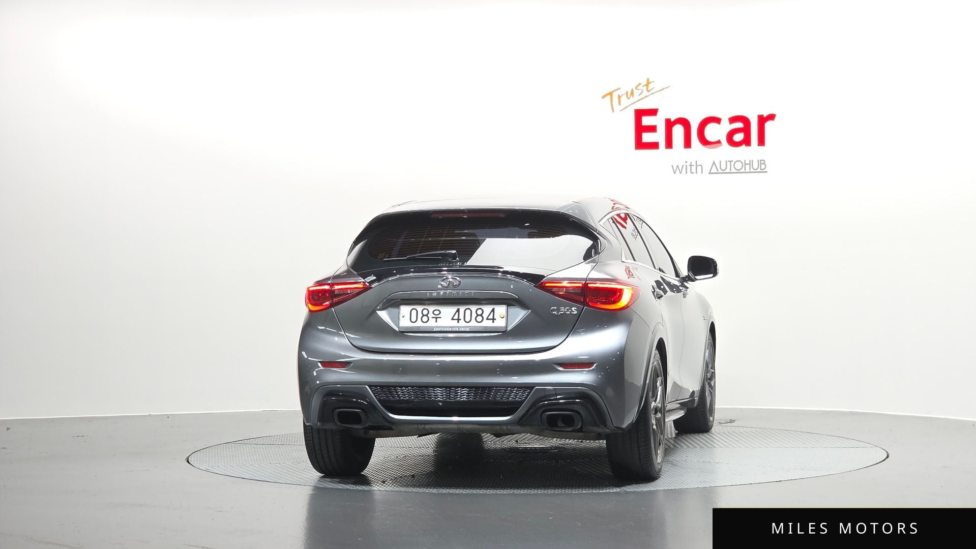 Infiniti Q30 2017 — миниатюра 4