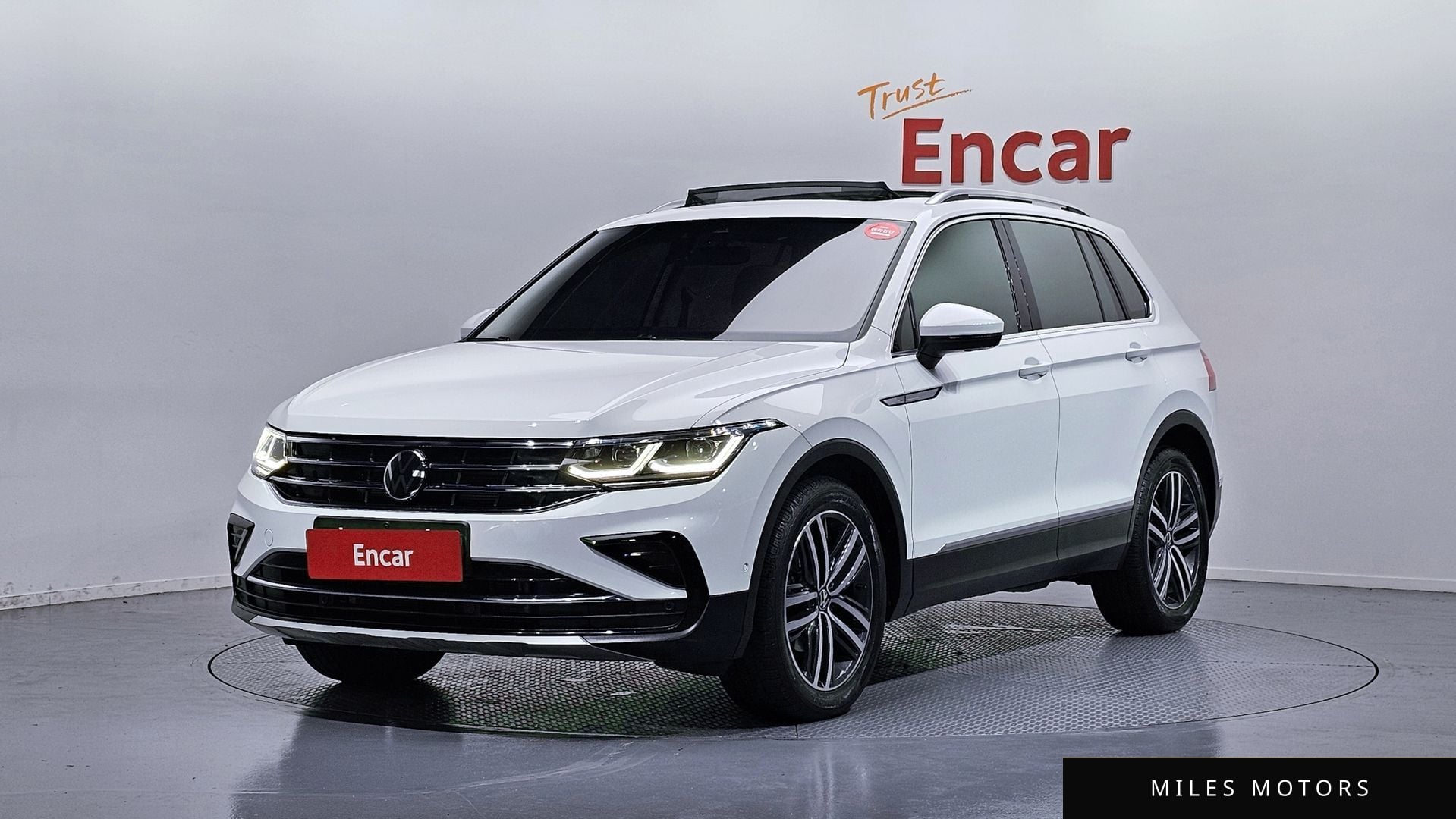 Volkswagen Tiguan 2022 — фото 1 из 12