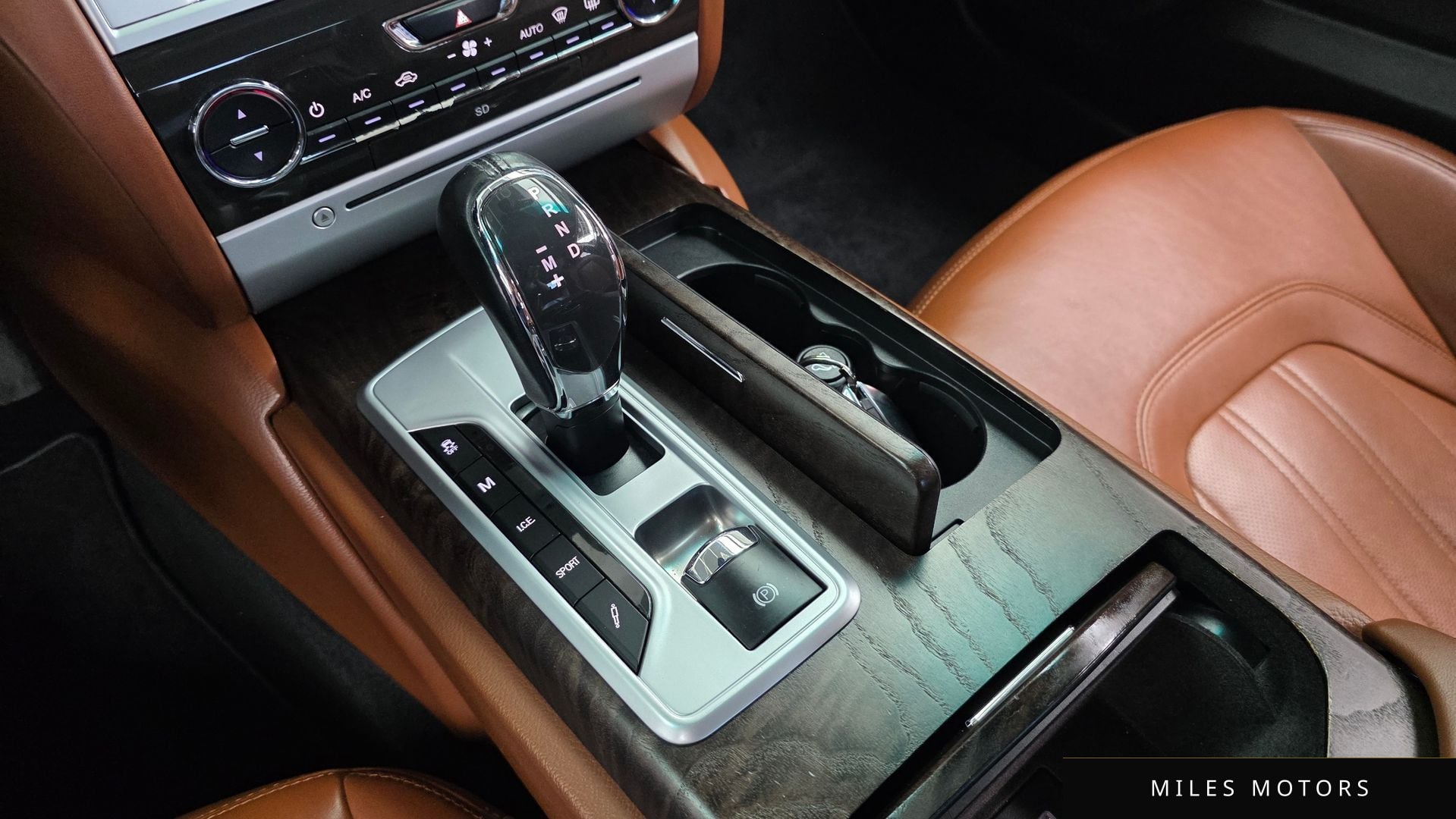 Maserati Quattroporte 2016 — миниатюра 9