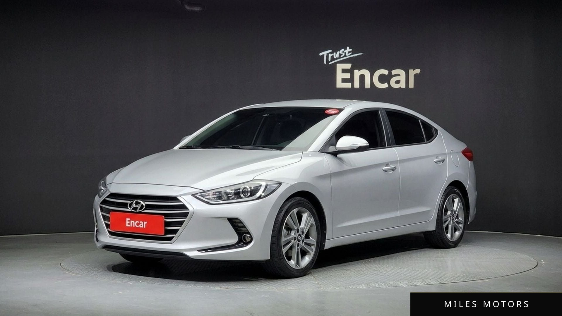 Hyundai AVANTE 2018 — фото 1 из 12
