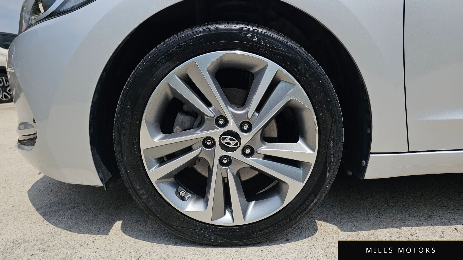 Hyundai AVANTE 2018 — миниатюра 5