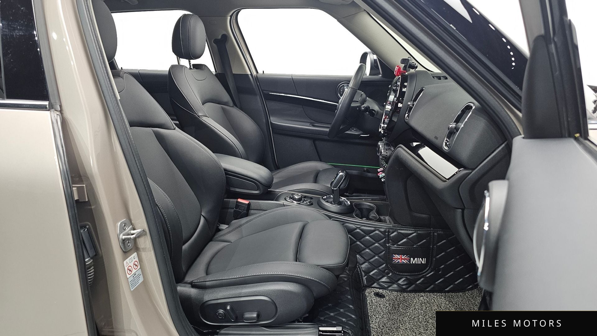 MINI Countryman 2023 — миниатюра 12