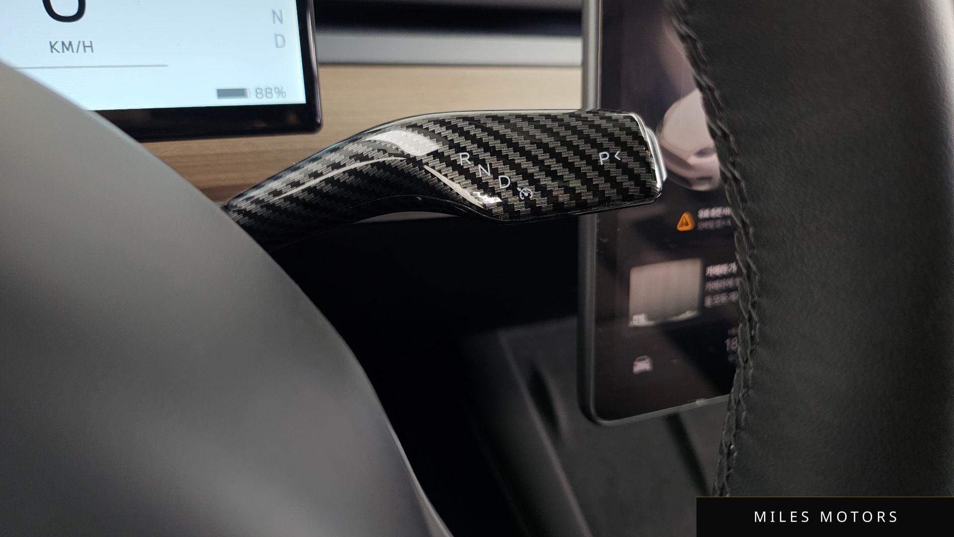 Tesla Model Y 2024 — миниатюра 9