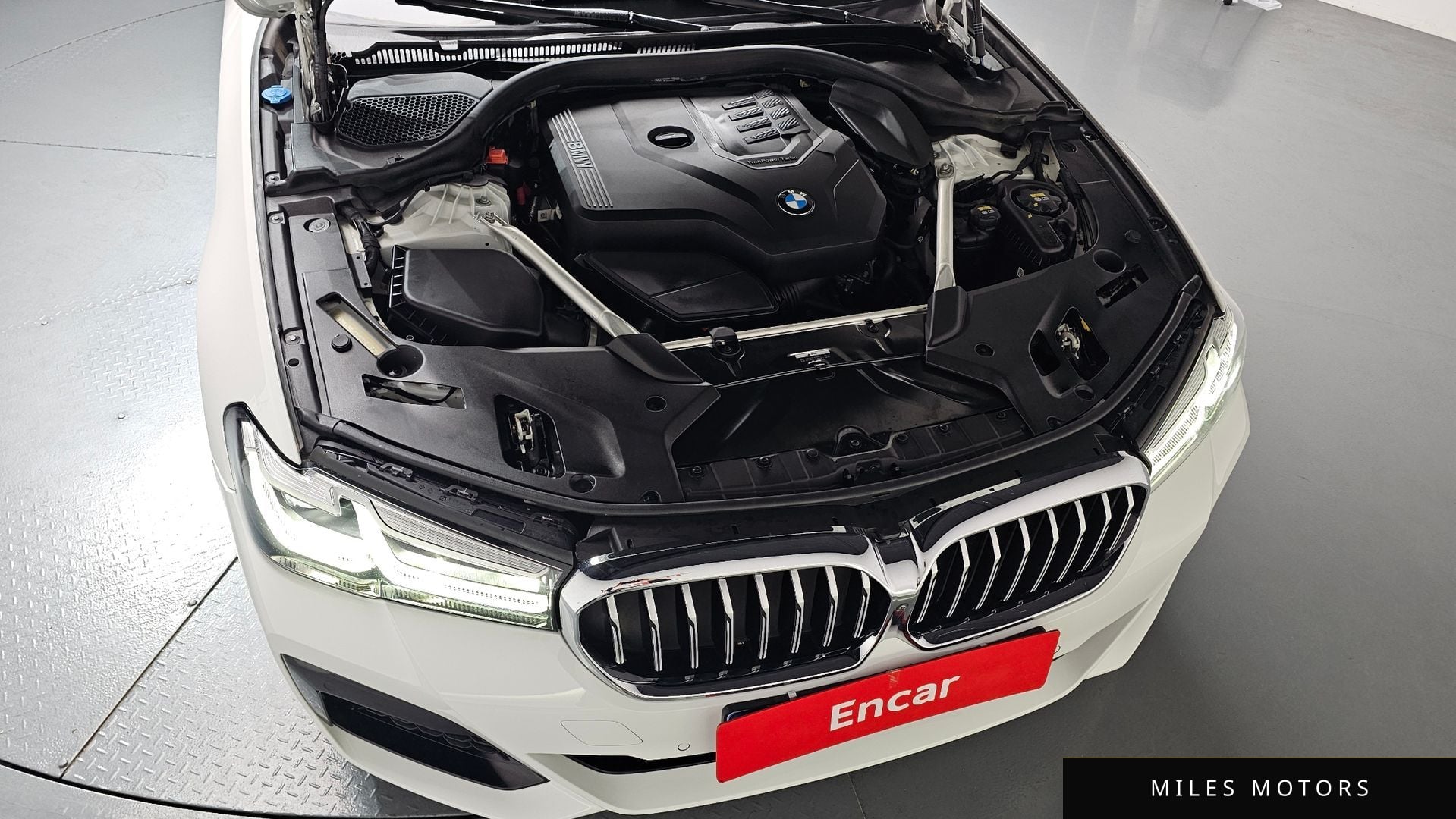 BMW 5 Series (G30) 2021 — миниатюра 6