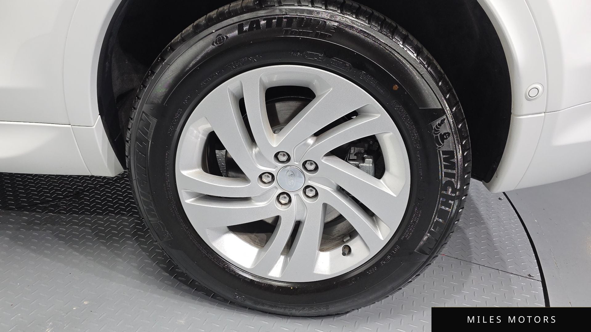 Land Rover Discovery Sport 2025 — миниатюра 7