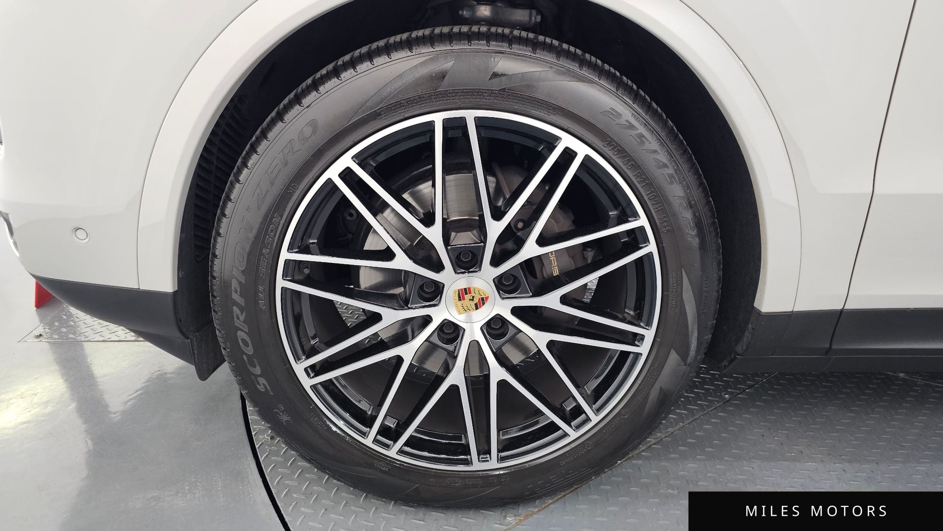 Porsche Cayenne 2024 — миниатюра 5