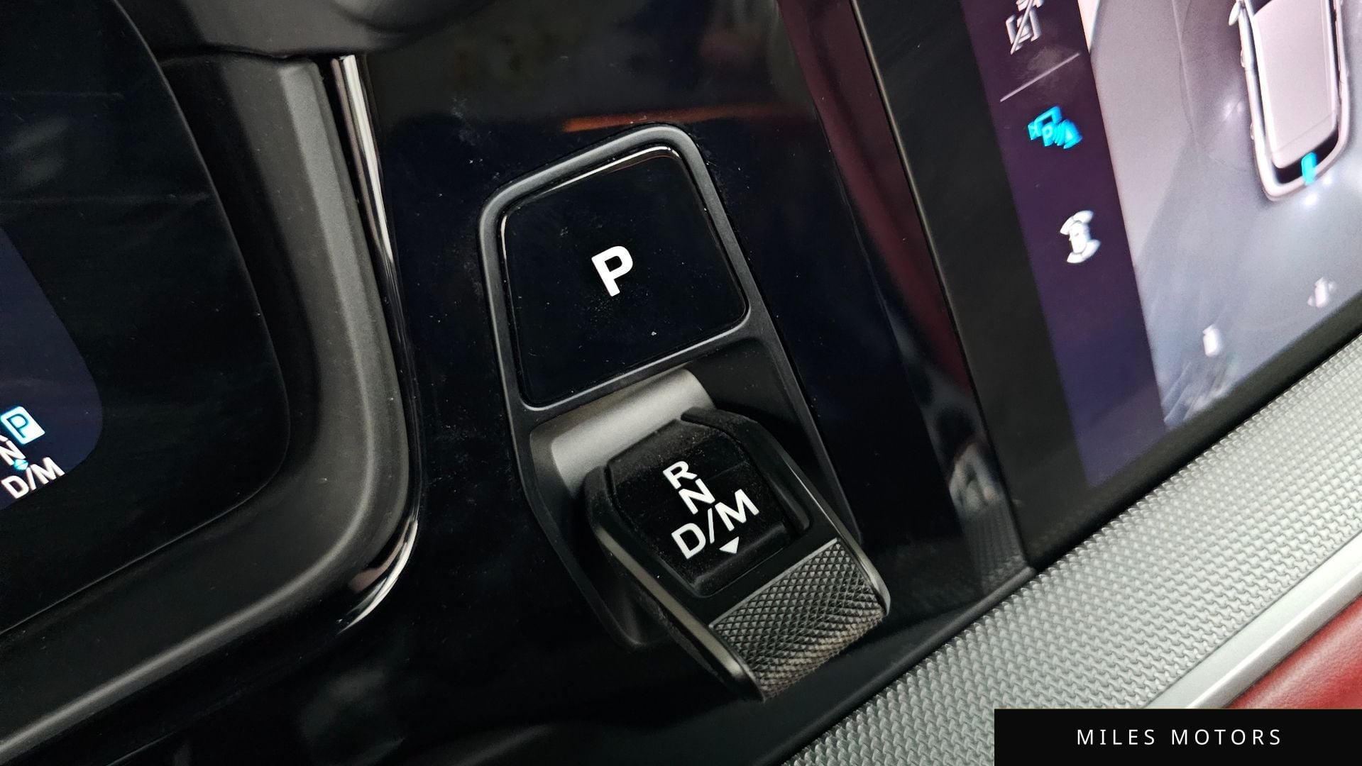 Porsche Cayenne 2024 — миниатюра 12