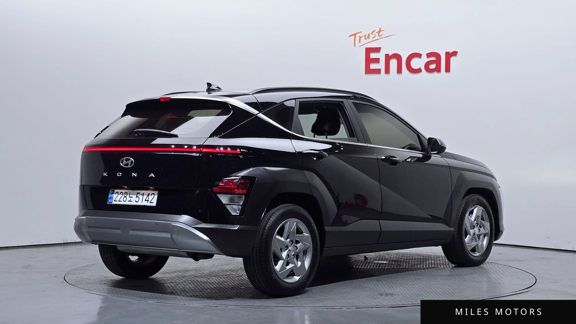 Hyundai Kona 2023 — миниатюра 2
