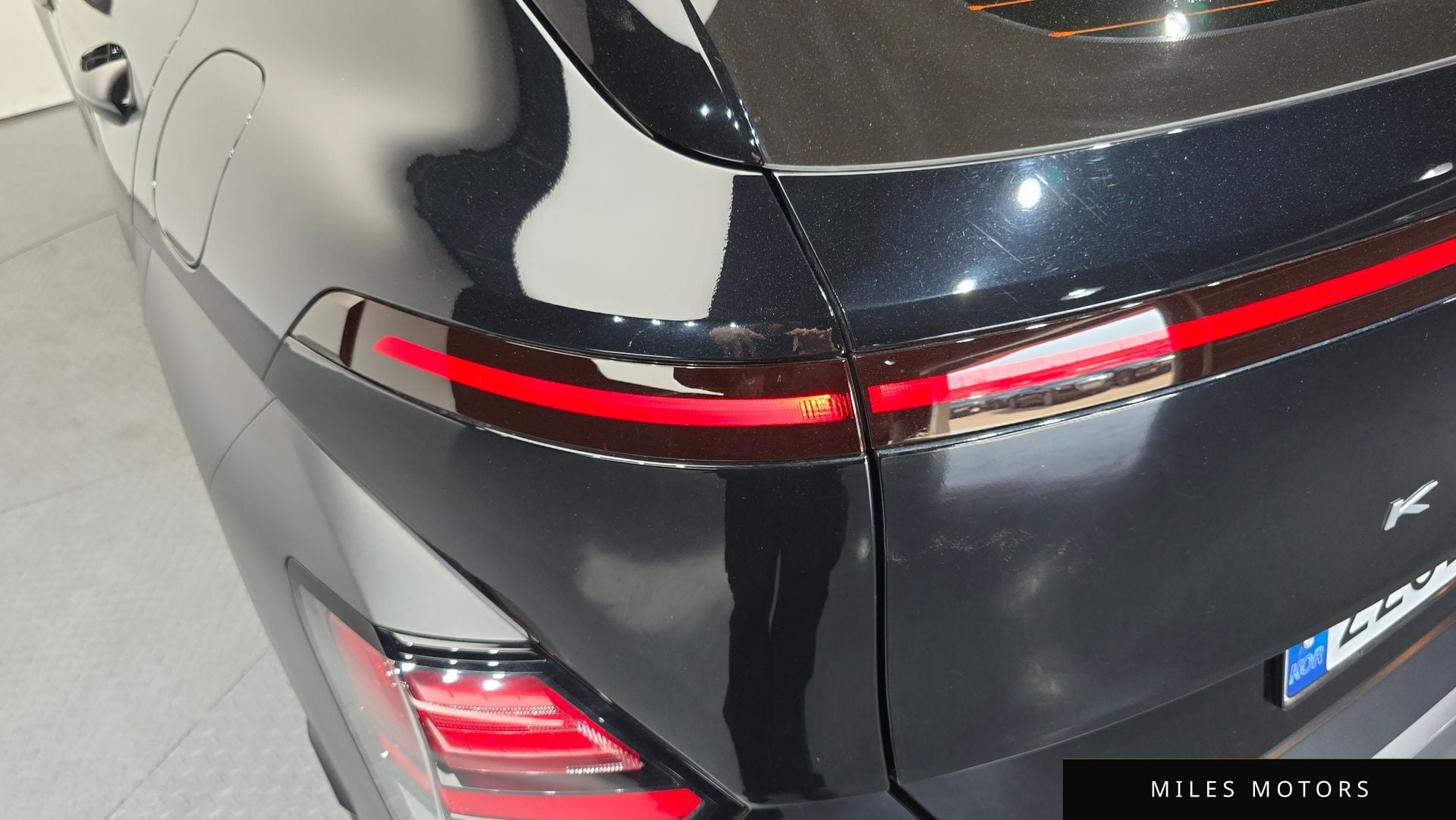 Hyundai Kona 2023 — миниатюра 9