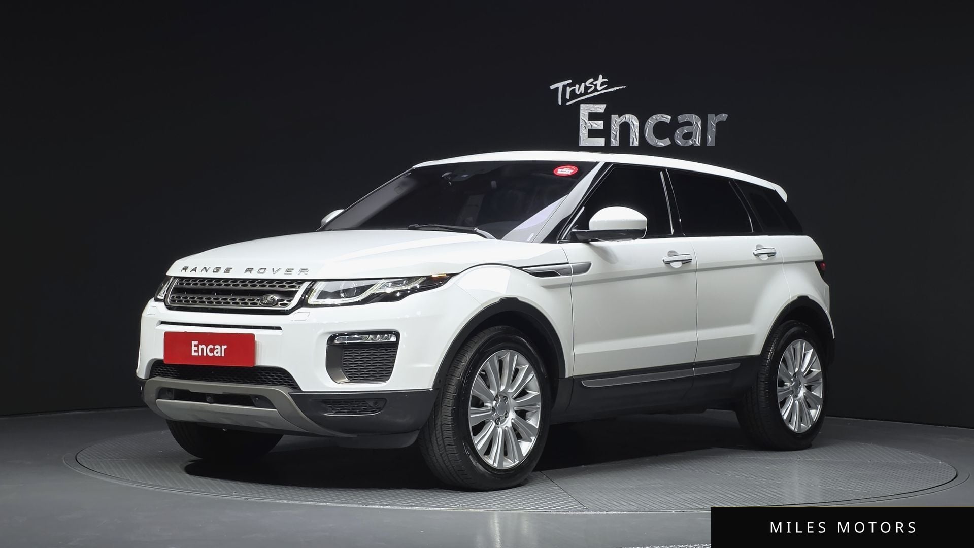 Land Rover Range Rover Evoque 2016 — фото 1 из 12