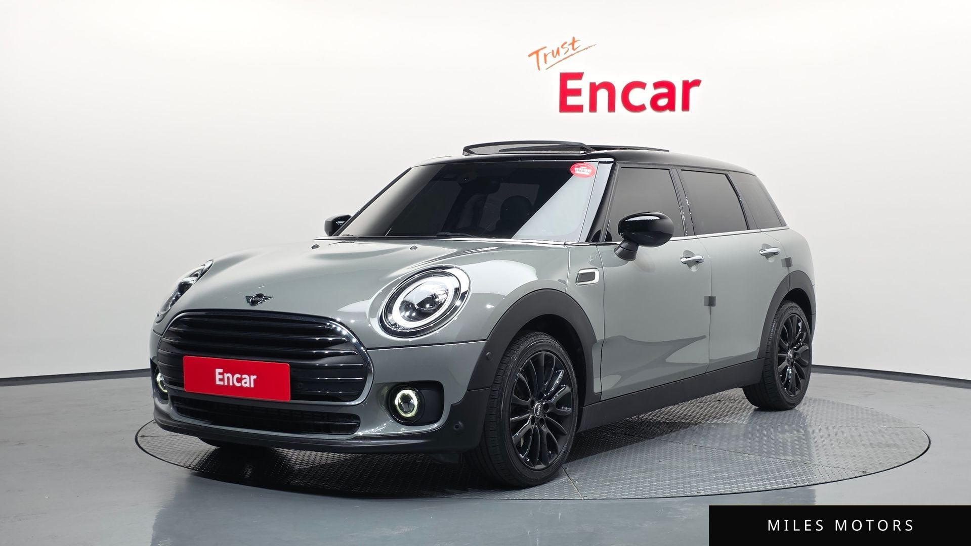 MINI Clubman 2021 — фото 1 из 12