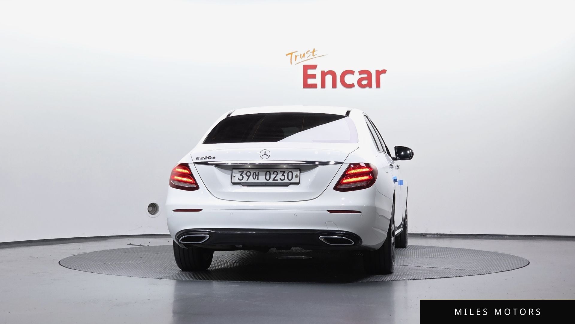 Mercedes-Benz E-Class W213 2017 — миниатюра 4