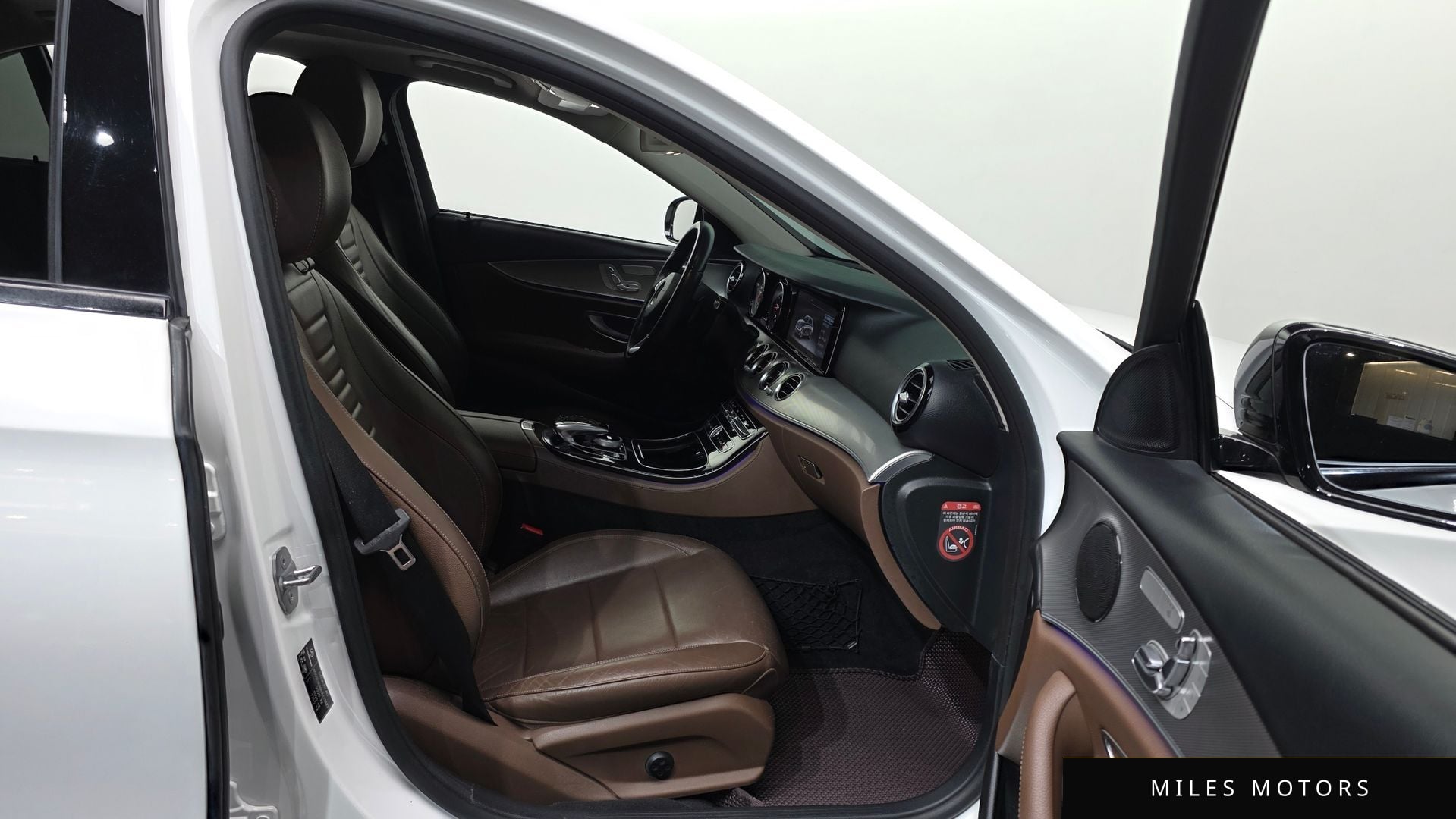 Mercedes-Benz E-Class W213 2017 — миниатюра 11