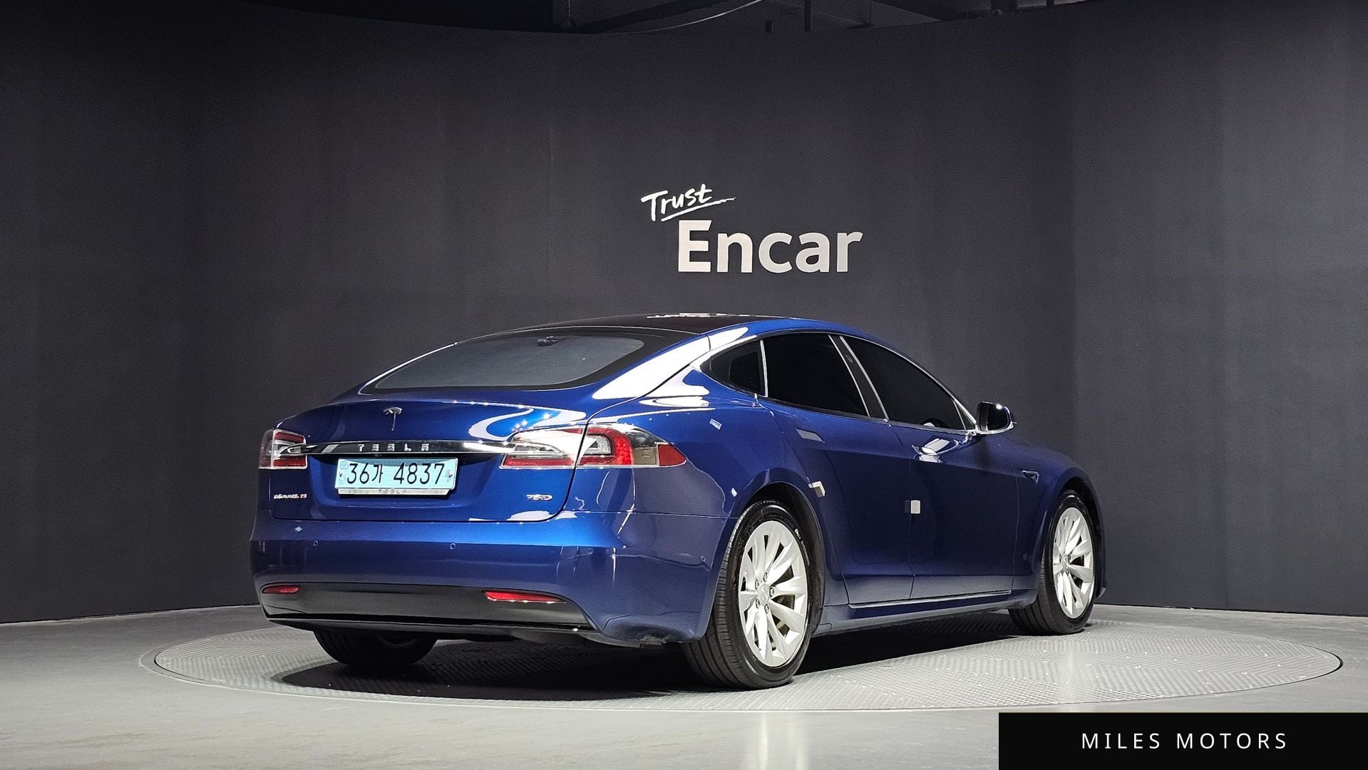 Tesla Model S 2017 — миниатюра 2