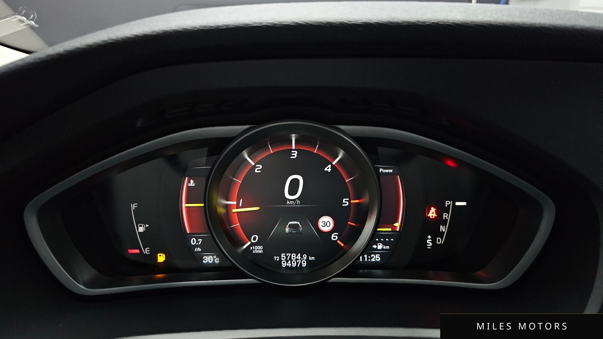 Volvo V40 2019 — миниатюра 8