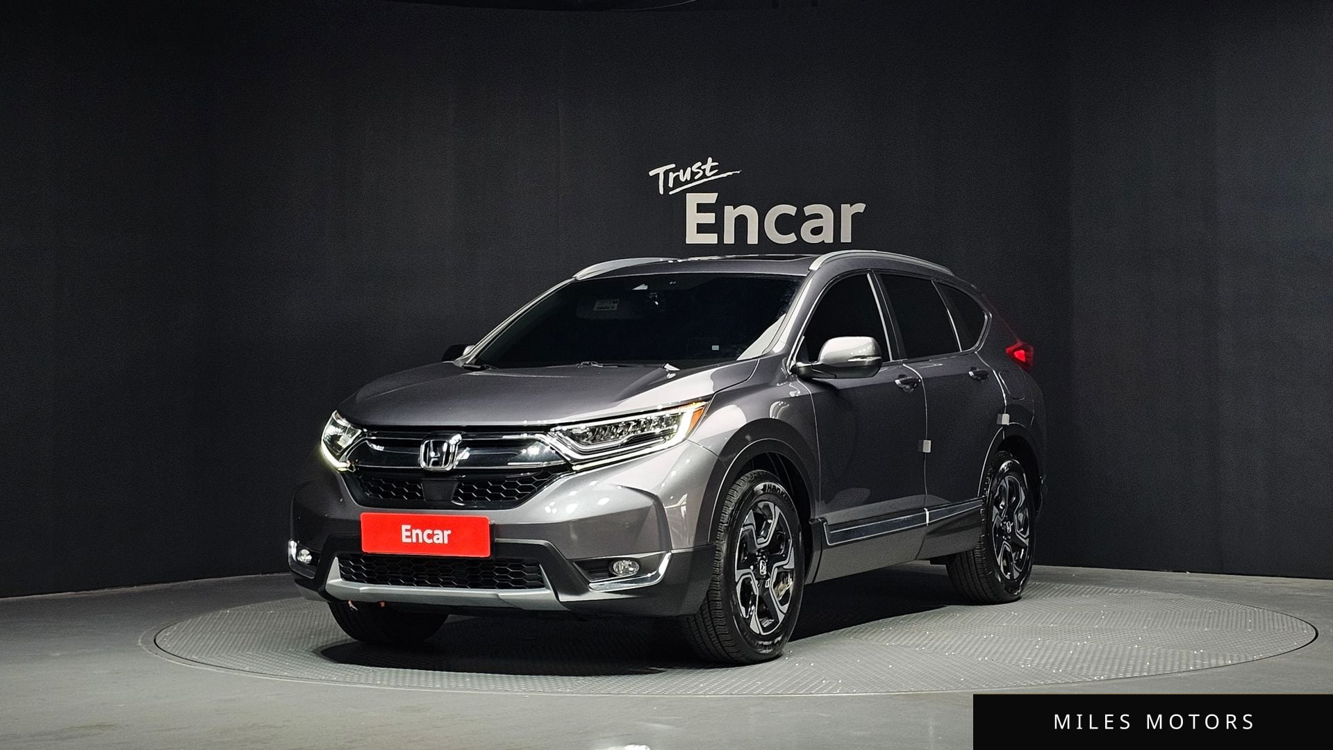 Honda CR-V 2019 — фото 1 из 12