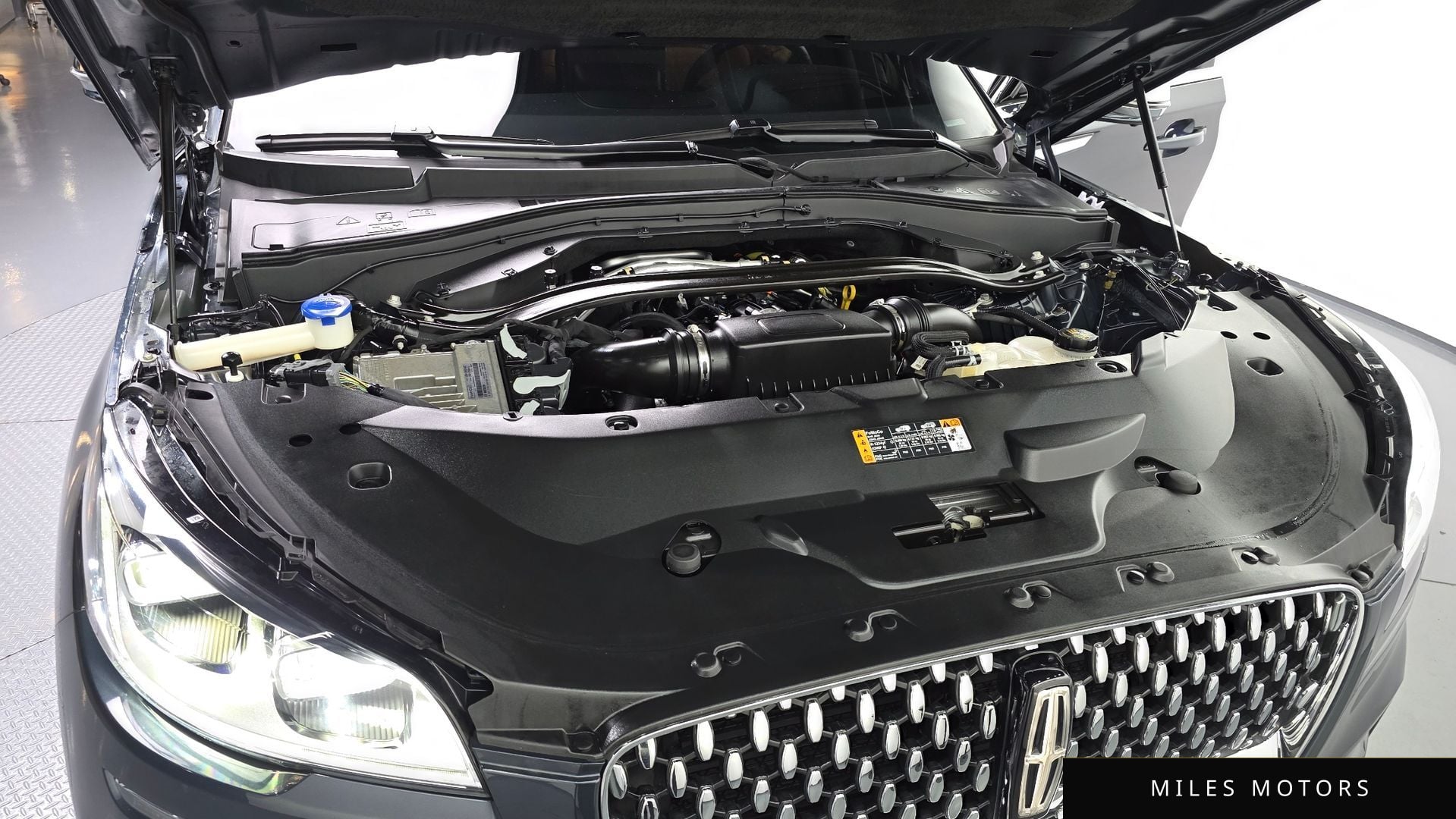 Lincoln Aviator 2022 — миниатюра 6