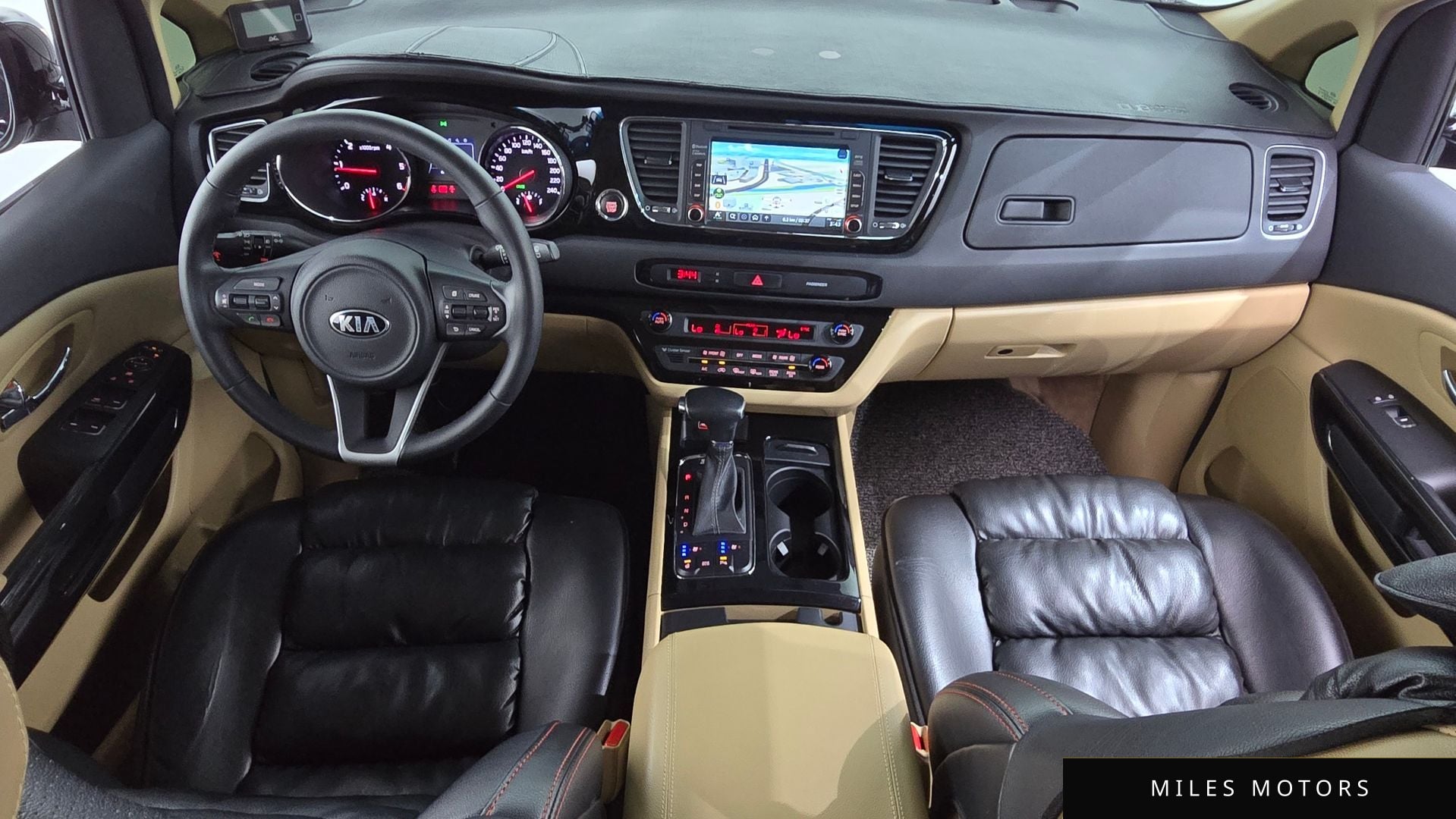 Kia Canival 2017 — миниатюра 10
