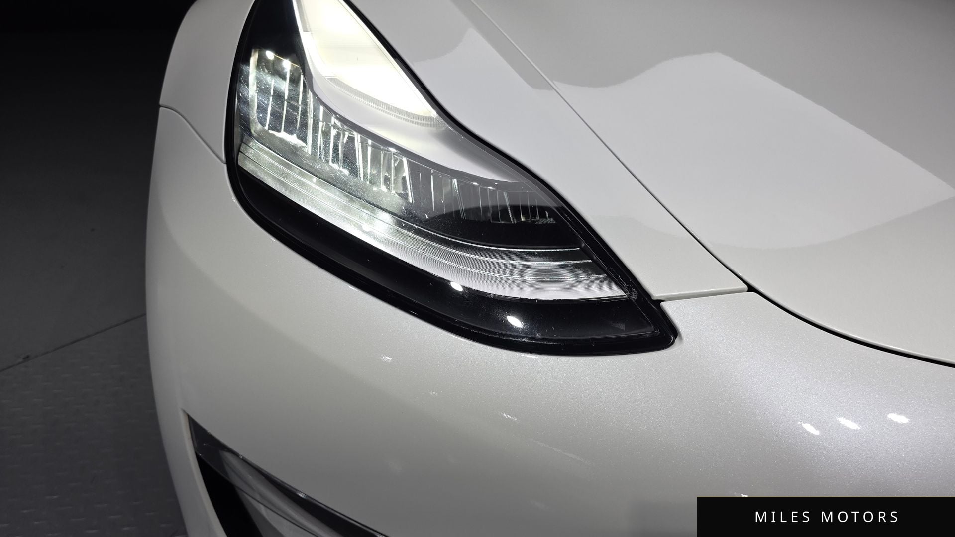 Tesla Model 3 2020 — миниатюра 8