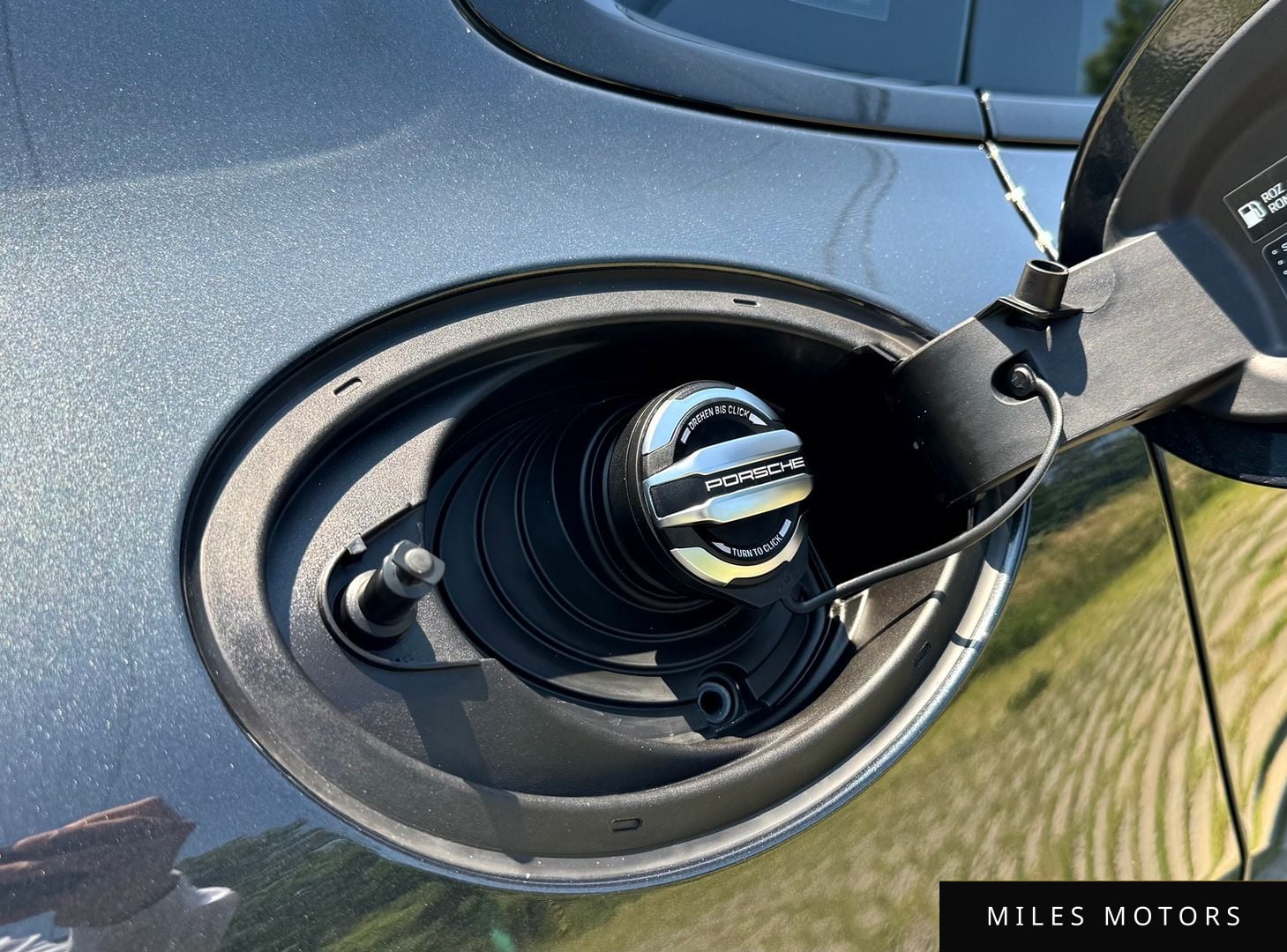 Porsche Panamera 2025 — миниатюра 10