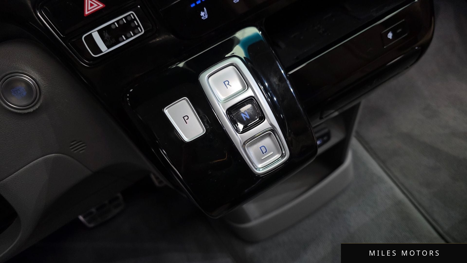 Hyundai Staria 2022 — миниатюра 12