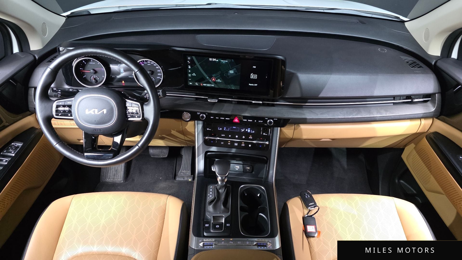Kia Carnival 2023 — миниатюра 10