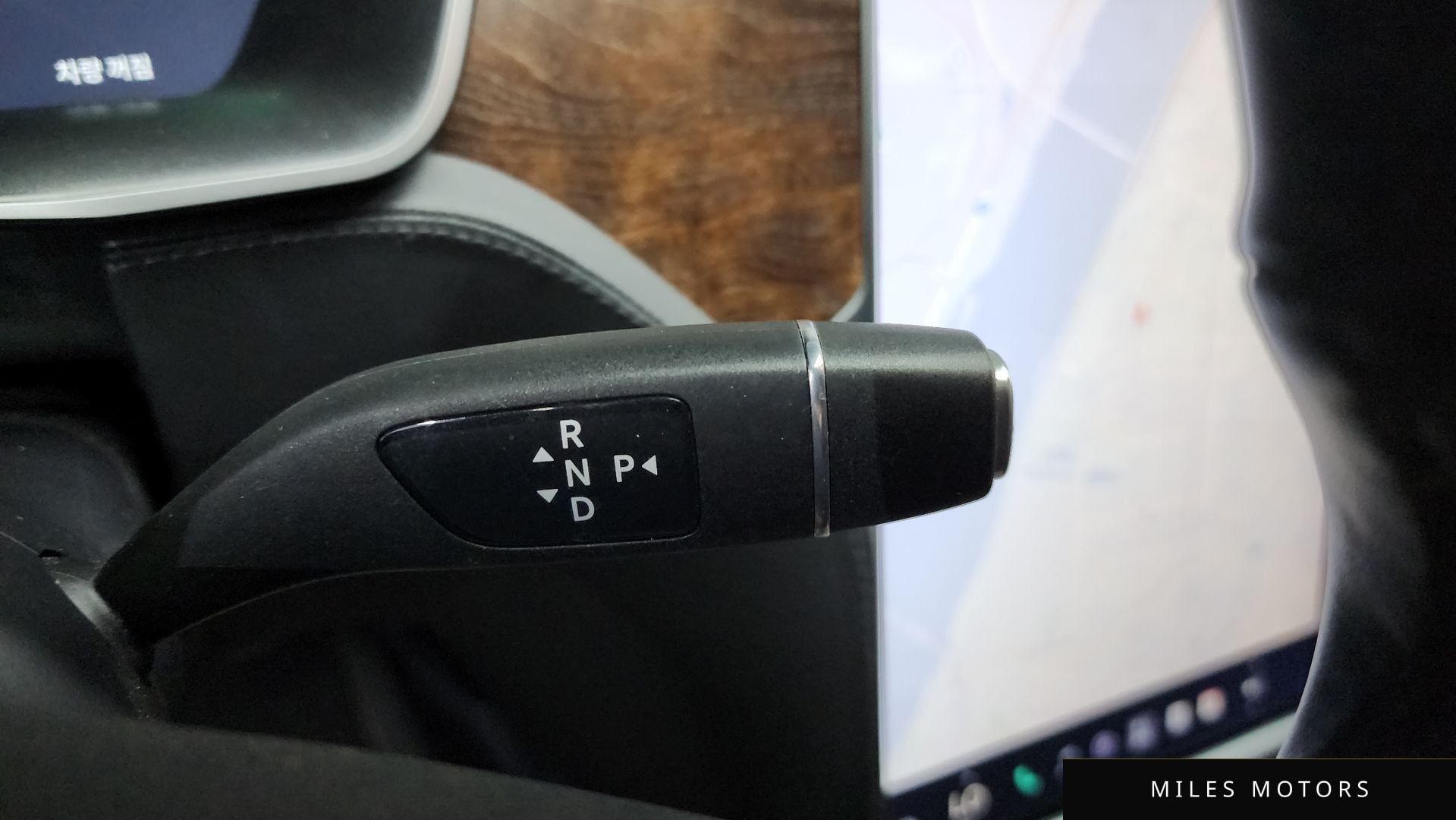 Tesla Model S 2020 — миниатюра 11