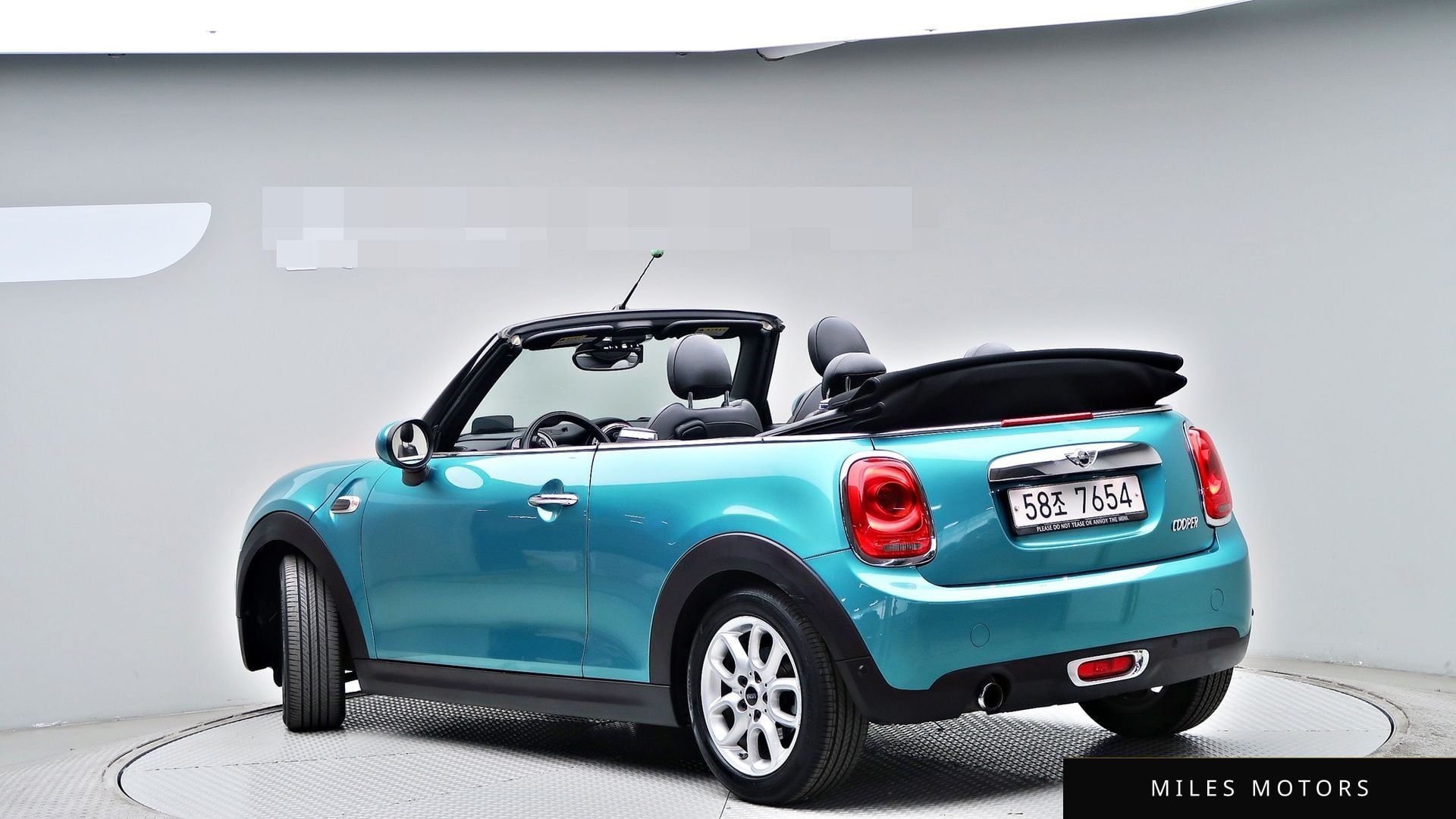 MINI Cooper Convertible 2018 — миниатюра 11