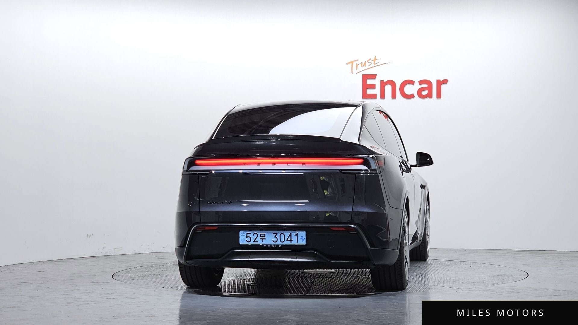 Tesla Model Y 2026 — миниатюра 4