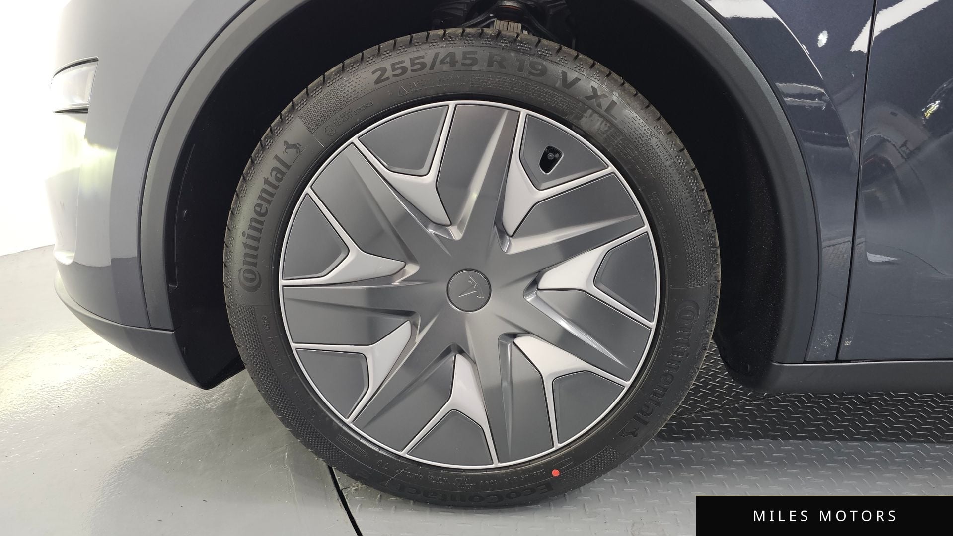 Tesla Model Y 2026 — миниатюра 5