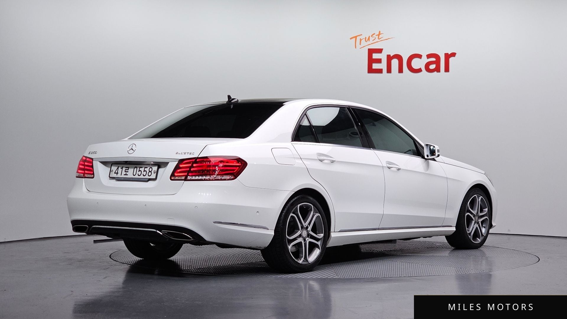 Mercedes-Benz E-Class W212 2016 — миниатюра 2