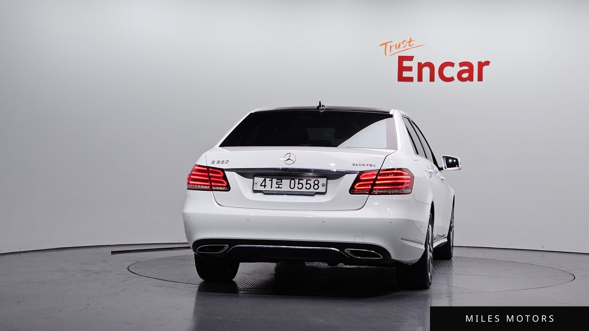 Mercedes-Benz E-Class W212 2016 — миниатюра 4