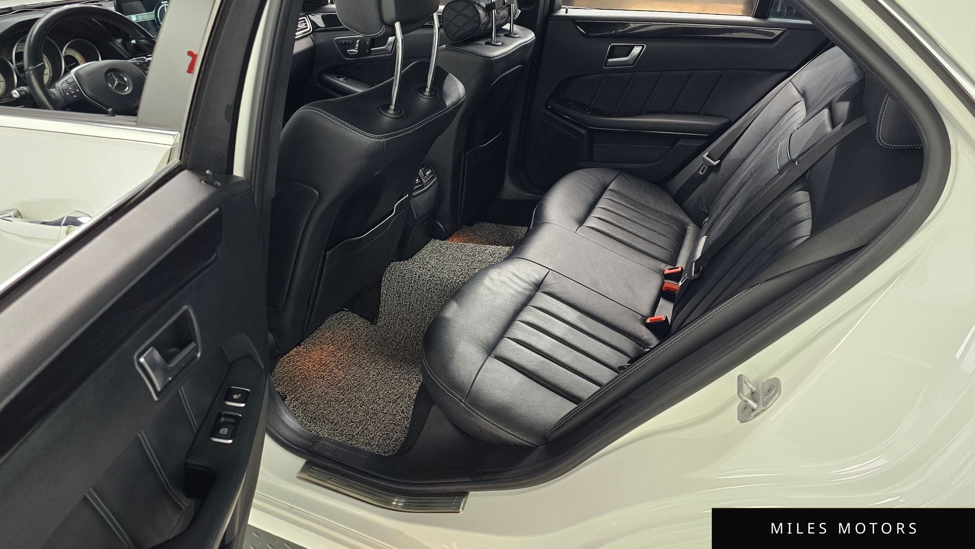 Mercedes-Benz E-Class W212 2016 — миниатюра 12