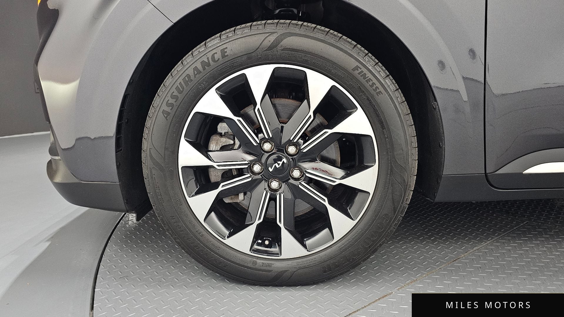 Kia Carnival 2023 — миниатюра 5