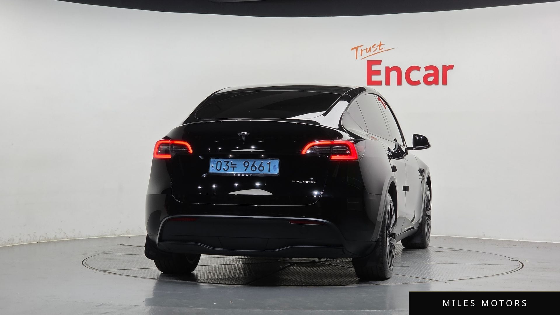 Tesla Model Y 2022 — миниатюра 4