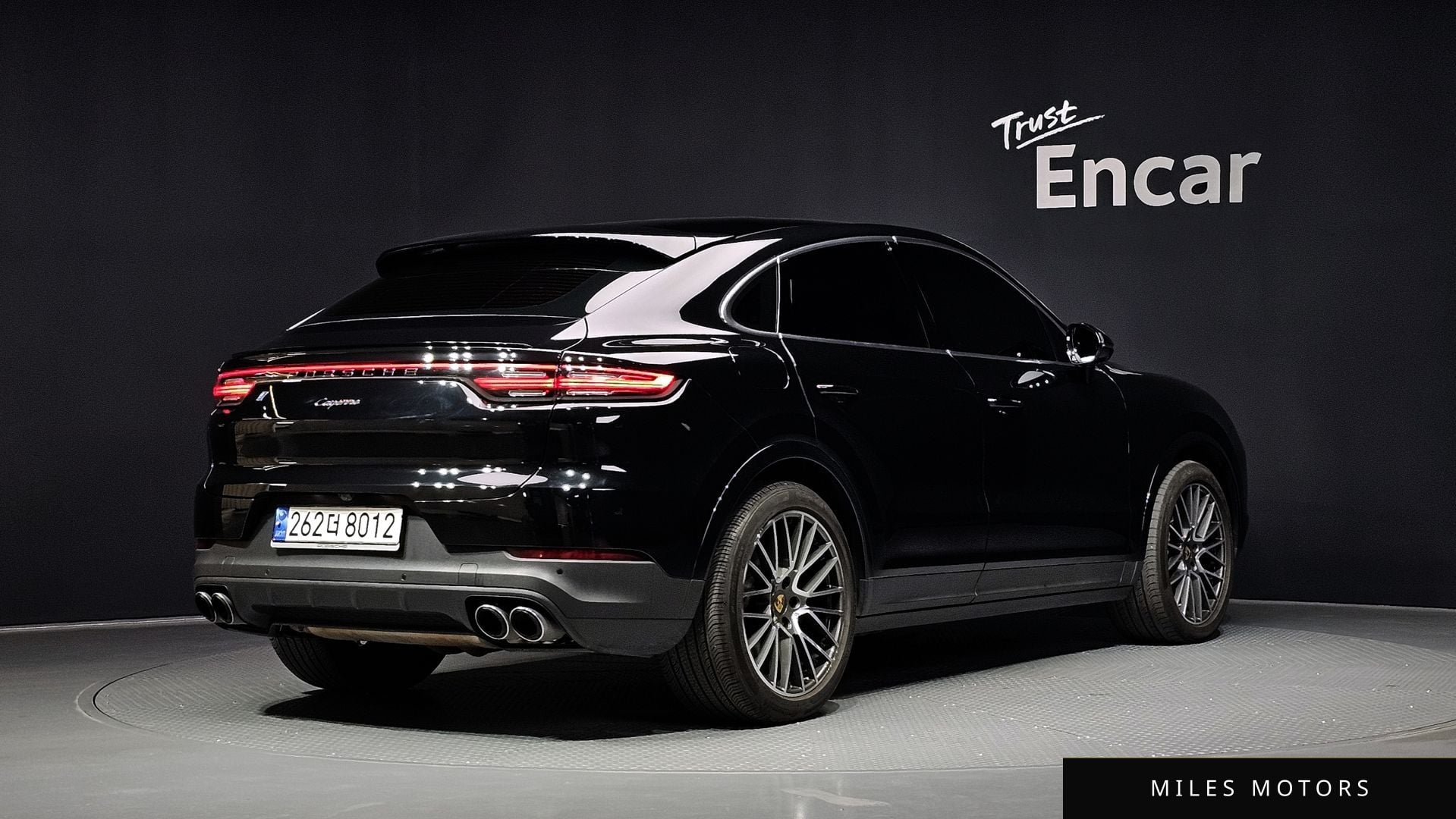 Porsche Cayenne 2023 — миниатюра 2