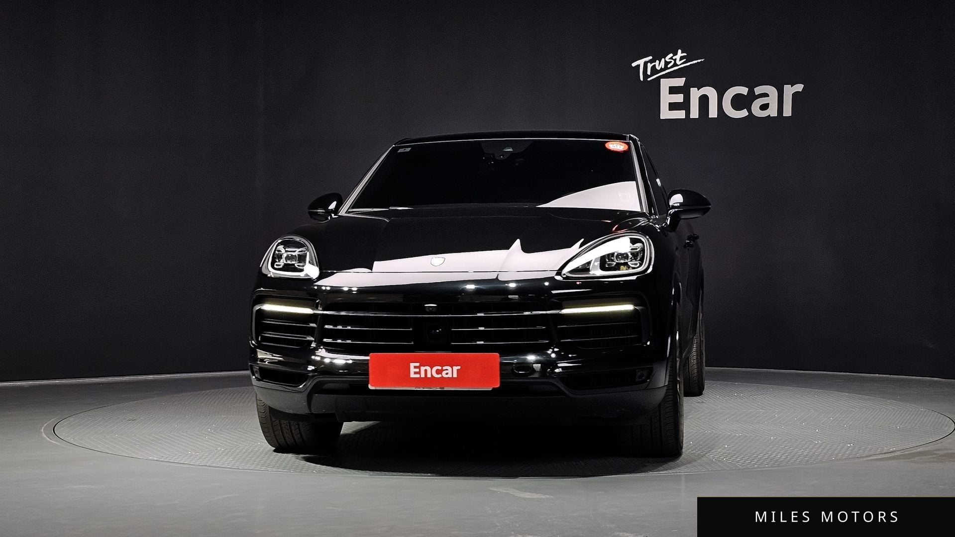Porsche Cayenne 2023 — миниатюра 3