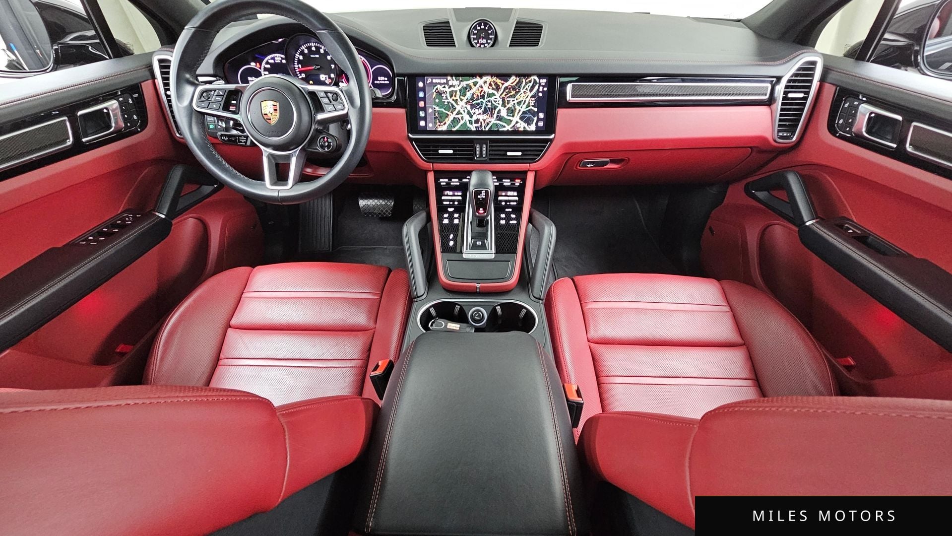 Porsche Cayenne 2023 — миниатюра 7