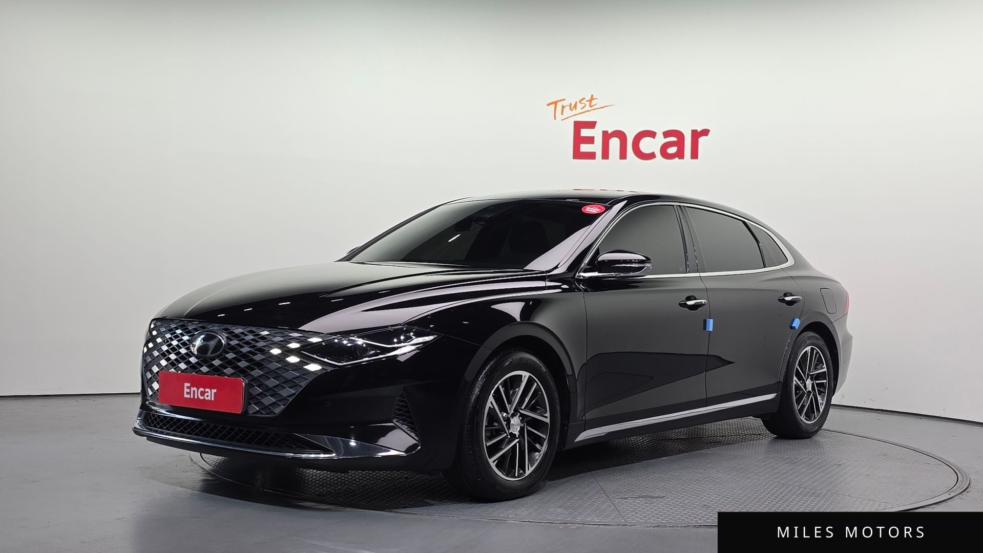 Hyundai Grandeur 2020 — фото 1 из 12