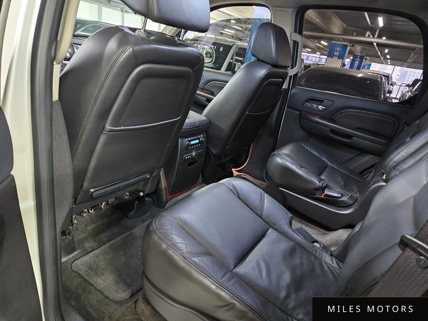 Cadillac Escalade 2009 — миниатюра 11