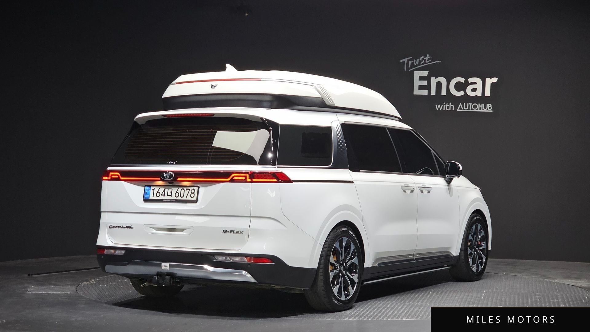 Kia Carnival 2021 — миниатюра 2