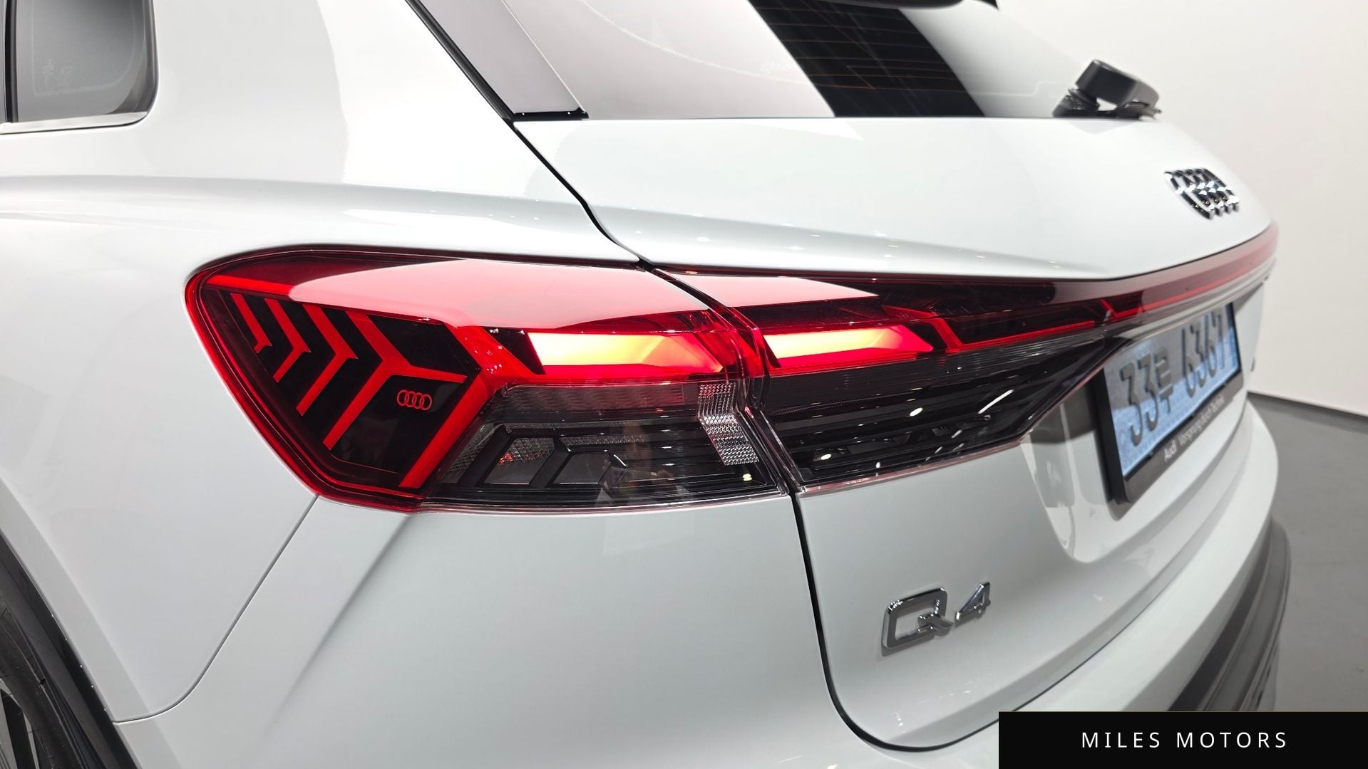 Audi Q4 e-tron 2025 — миниатюра 8