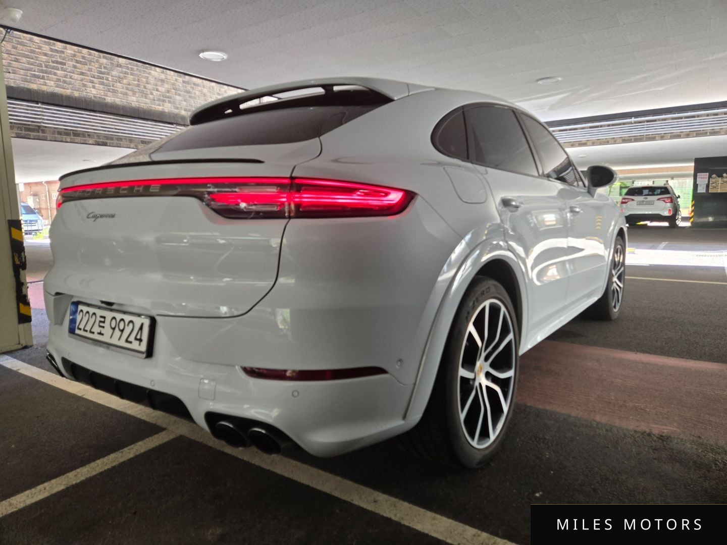 Porsche Cayenne 2021 — миниатюра 2