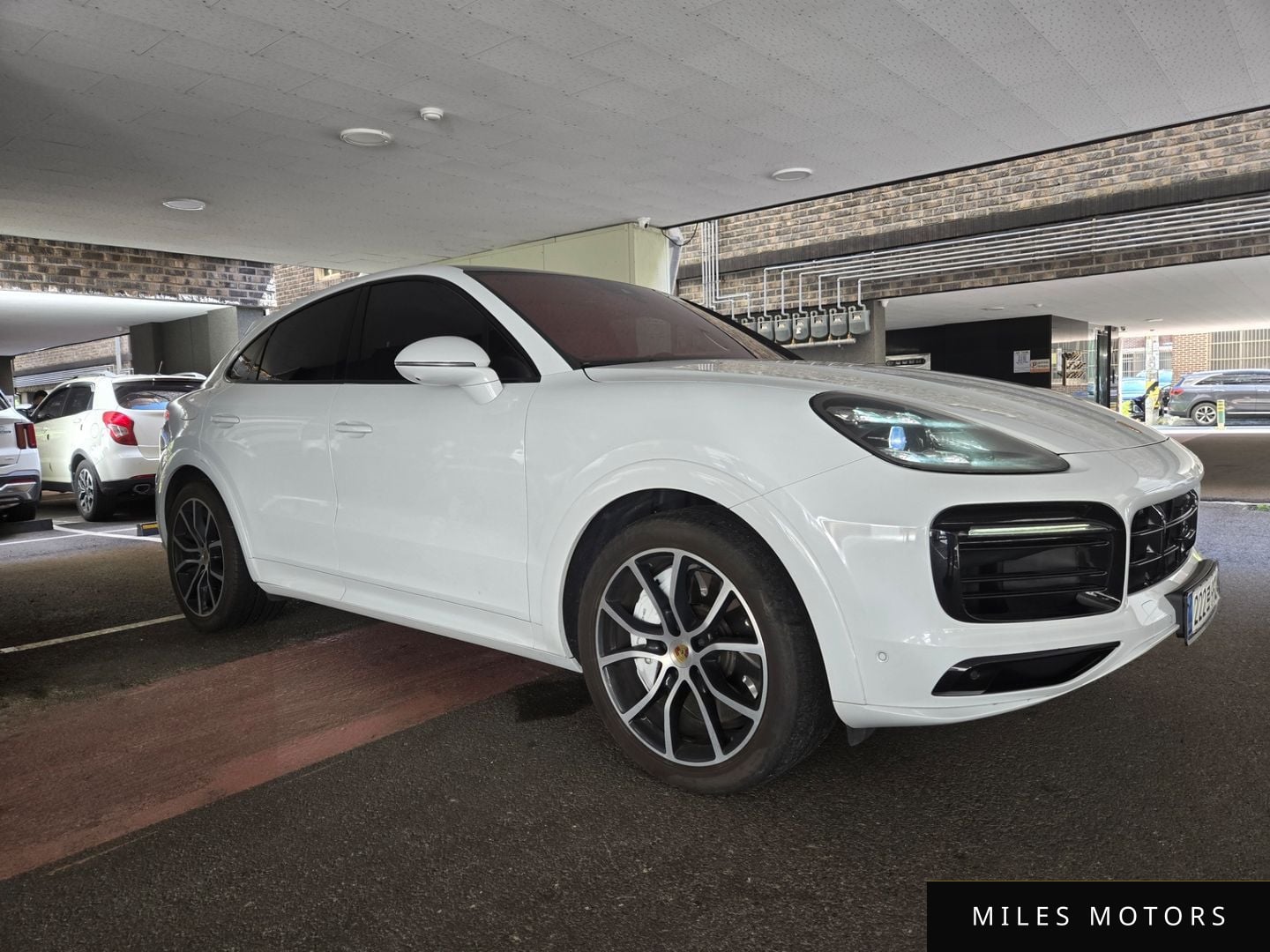 Porsche Cayenne 2021 — миниатюра 4